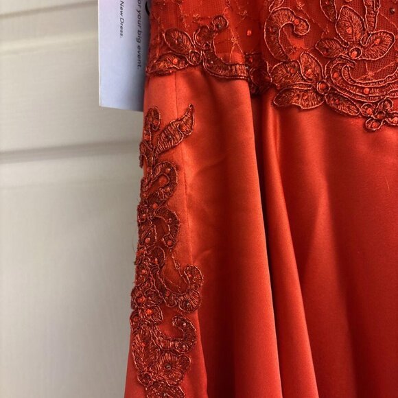 NWT Red Beaded Satin Lace Off Shoulder Ball Gown. White By Soieblu. Formal. Sz L - Picture 11 of 15